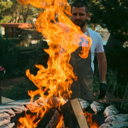 Family Urania 3* Baška Voda