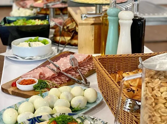 Family Resort Urania 3* Baska Voda