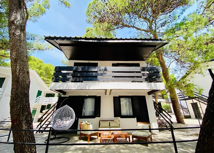 Family Resort Urania Hotel