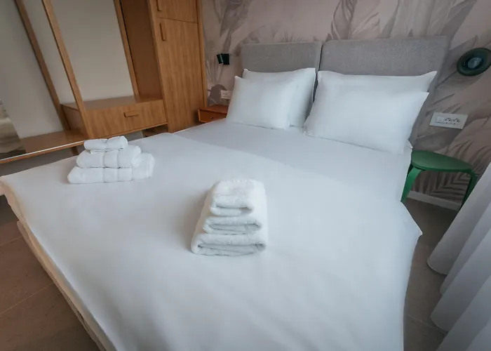 Family Resort Urania 3* Baska Voda